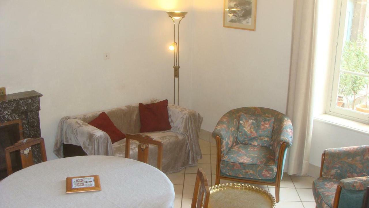 Hébergement de vacances Château Des Grèzes *